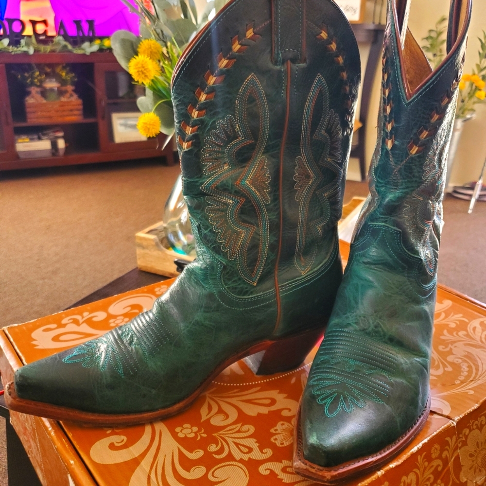 Justin Cowgirl Boots